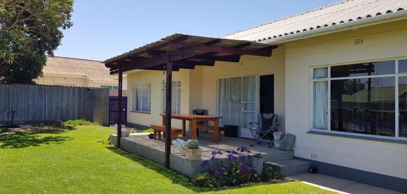 4 Bedroom Property for Sale in Kleinsee Northern Cape